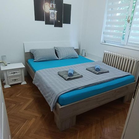Novi Sad Apartman Tenigo Buitenkant foto