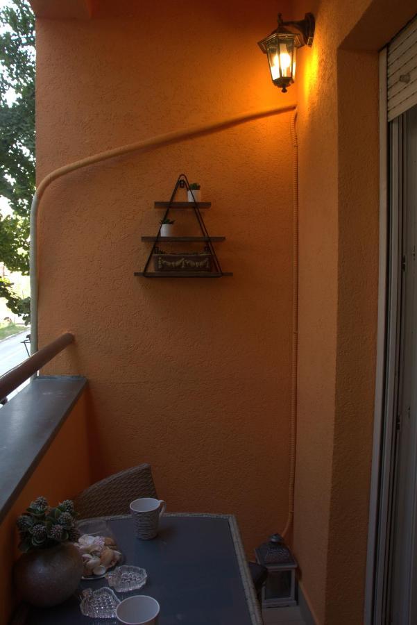 Novi Sad Apartman Tenigo Buitenkant foto