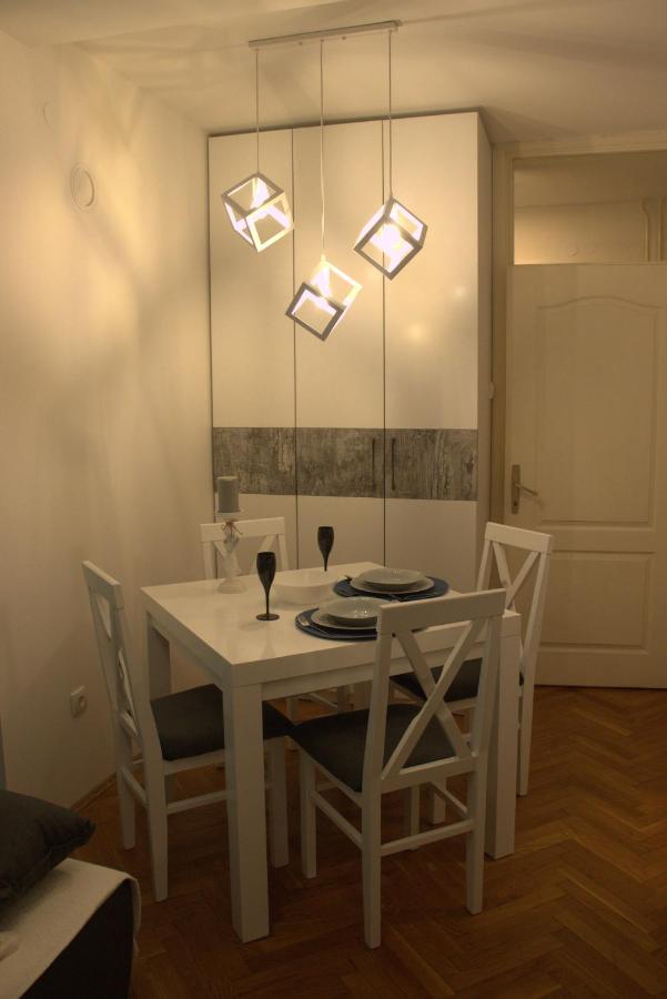Novi Sad Apartman Tenigo Buitenkant foto